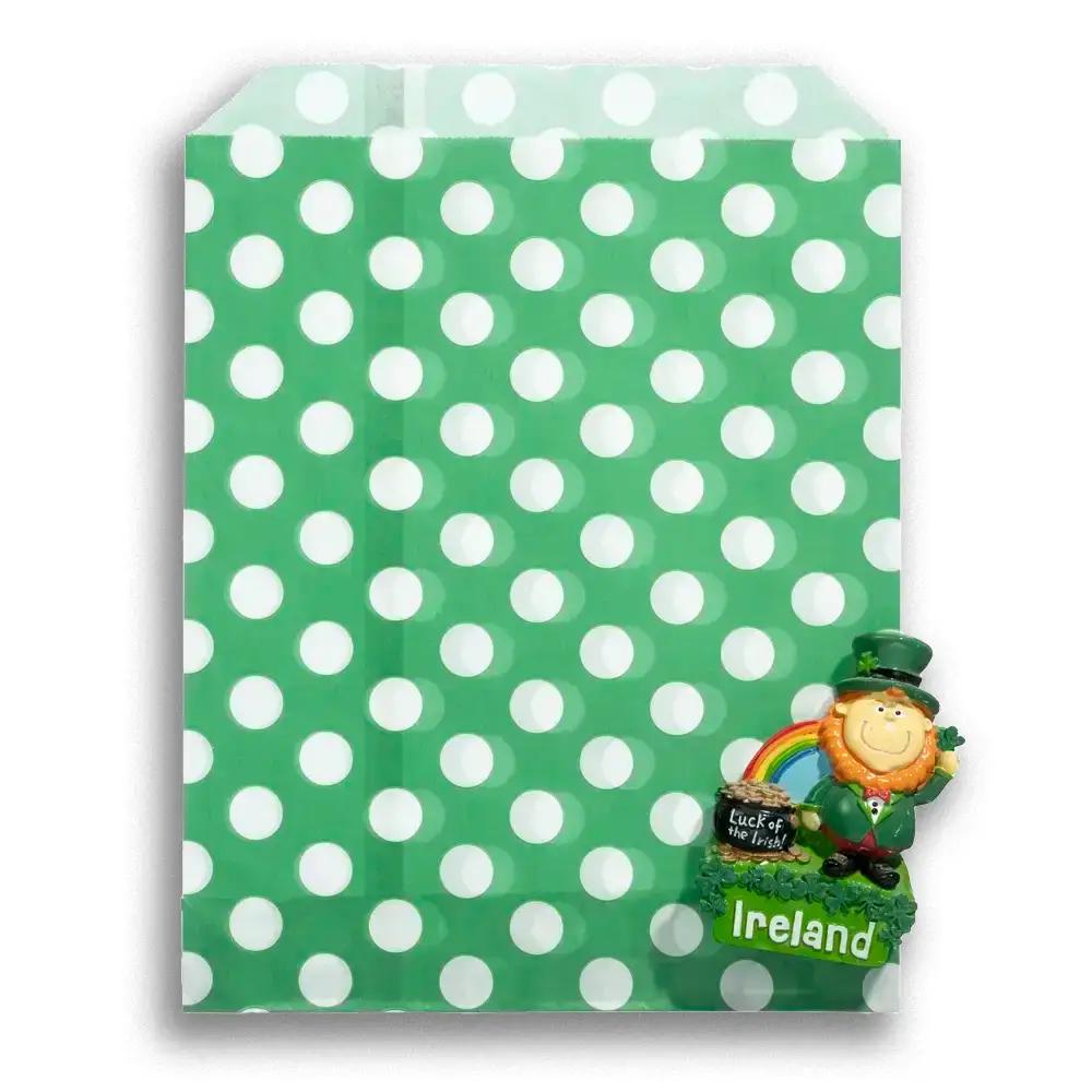 Sachets en papier à pois blancs, vert